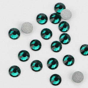 2058 Стразы Emerald YHB SS20, 100 штук